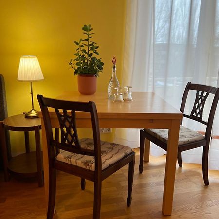 Privatunterkunft Kleiner Balkon In Muenchen West 외부 사진